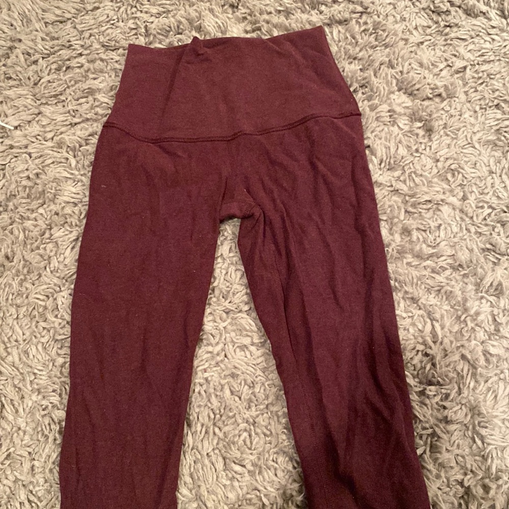 Lululemon leggings, cropped great condition no stains or rips